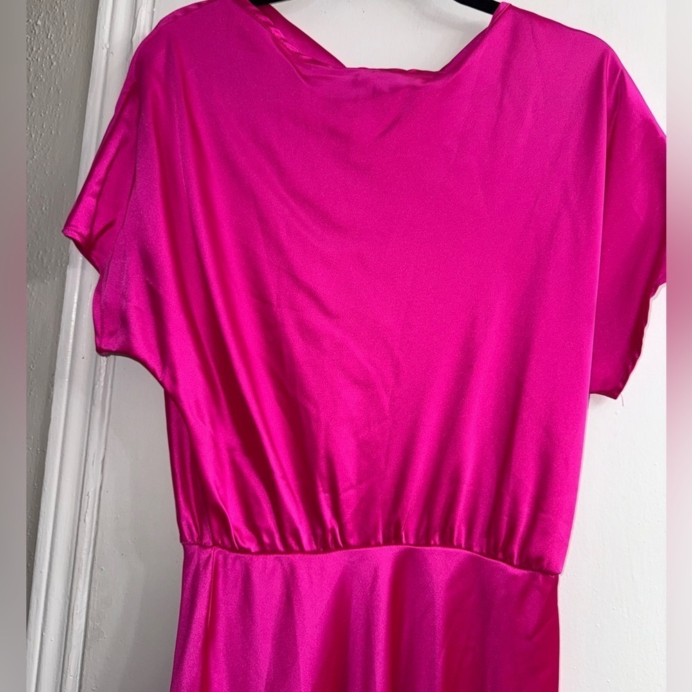 RENEE C. Boat Neck Satin Midi Dress size M - Picture 6 of 9